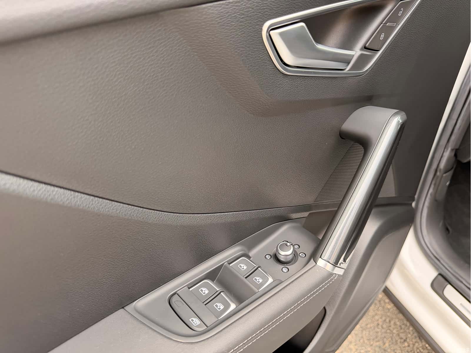 Audi Q2L, 2022 12