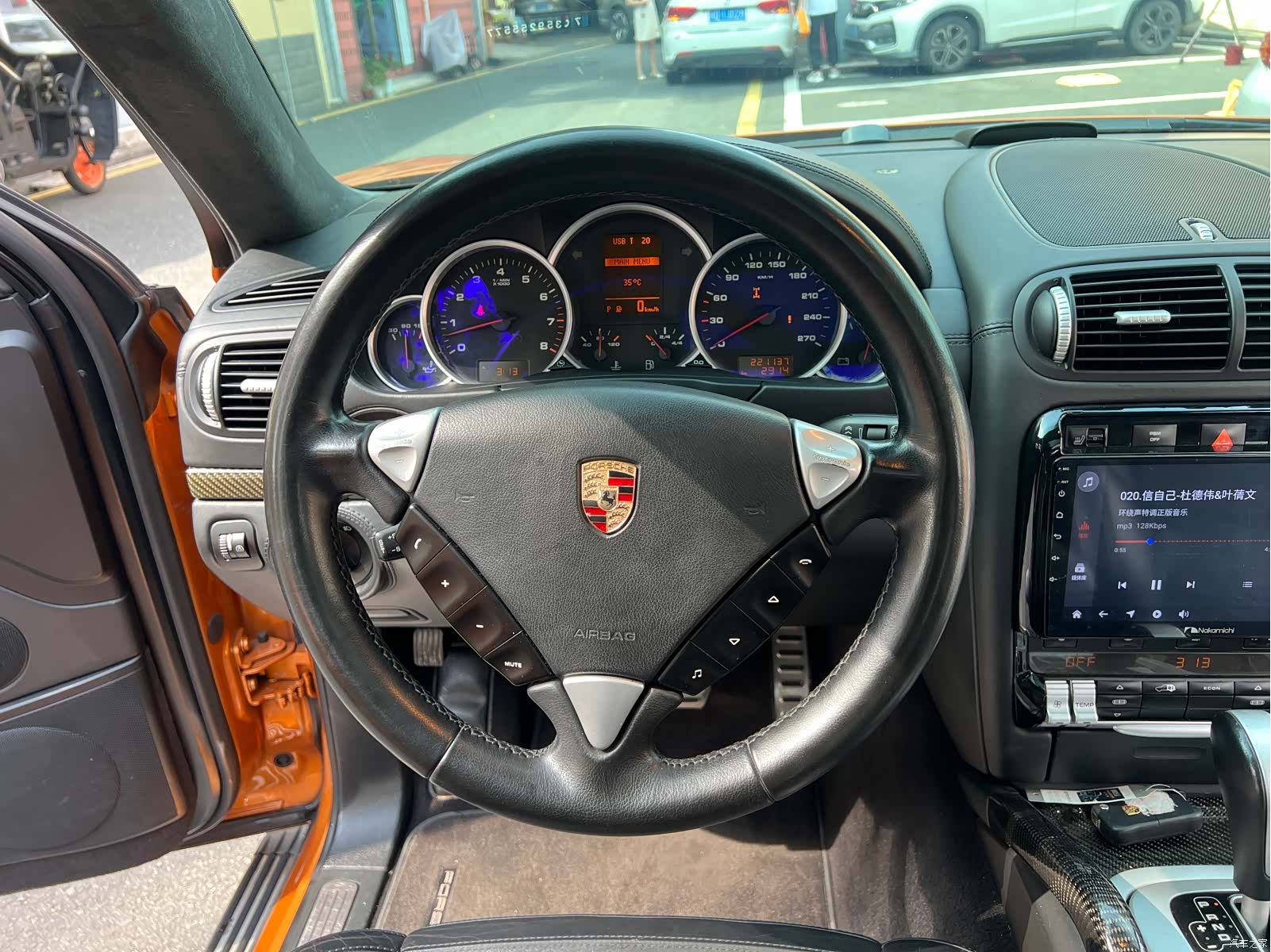 Porsche Cayenne, 2010 12