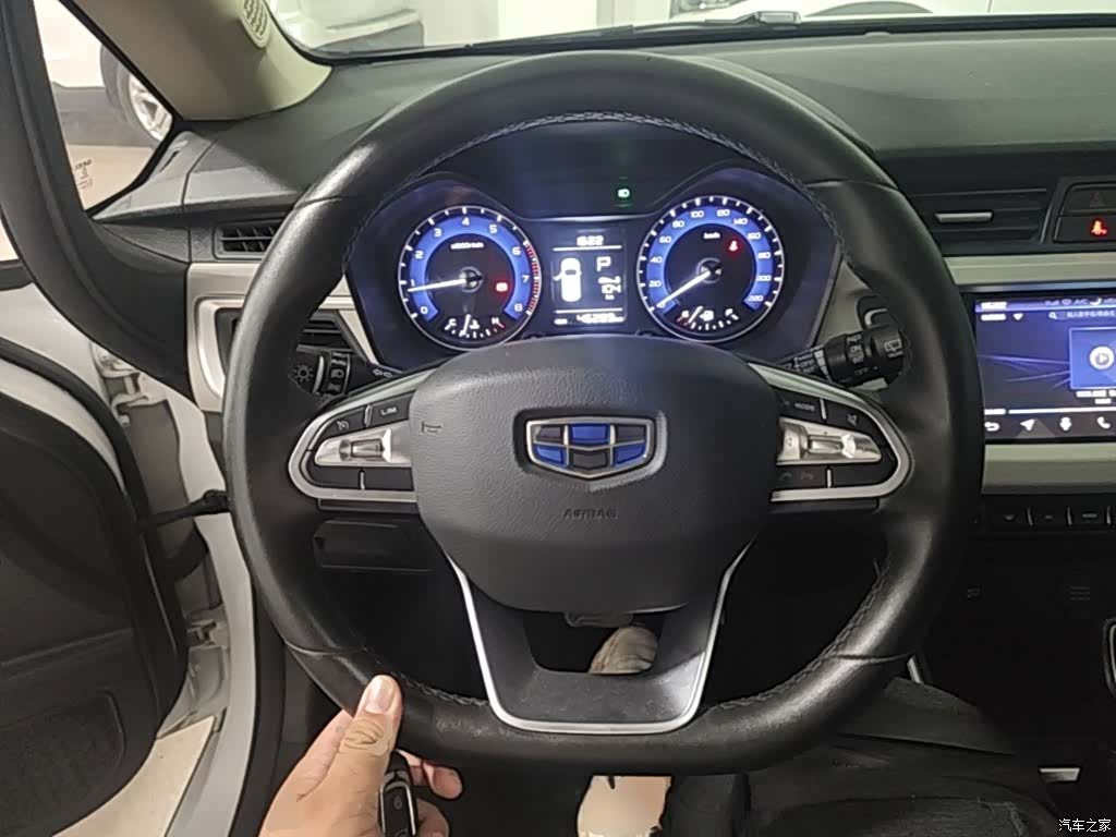 Geely X3, 2020 11