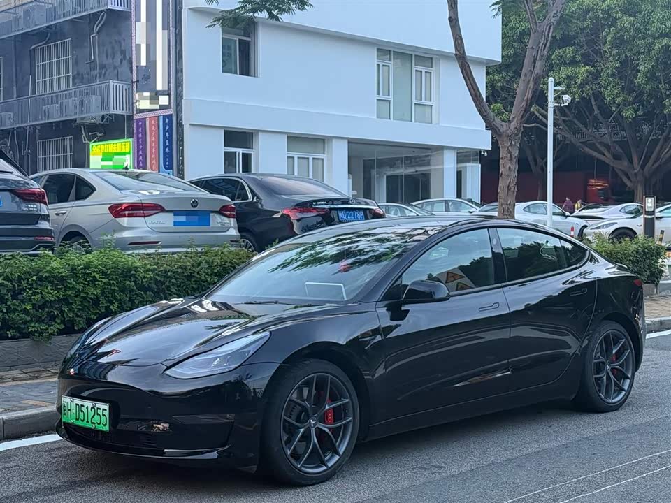 Tesla Model 3 Tesla Model 3