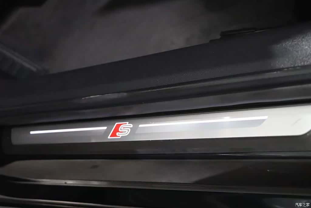 Audi A6L, 2022 13