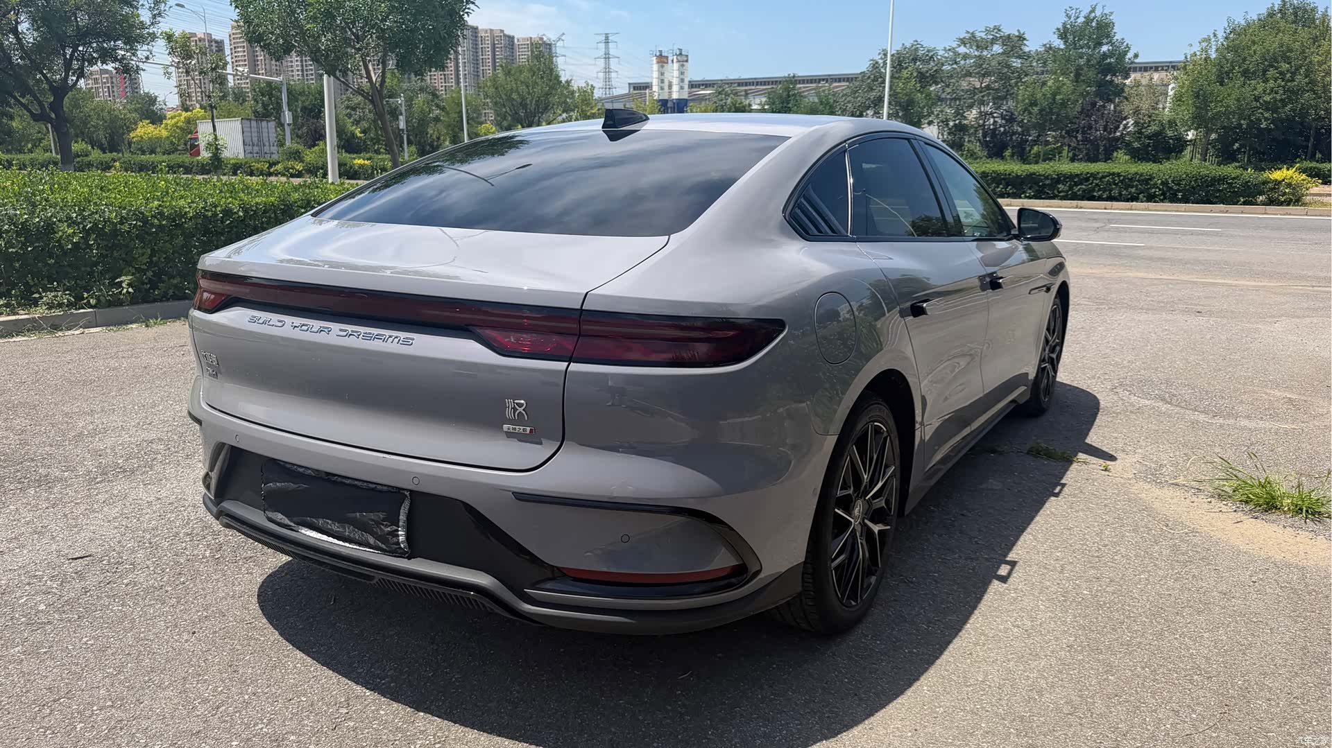 BYD Han, 2025 17