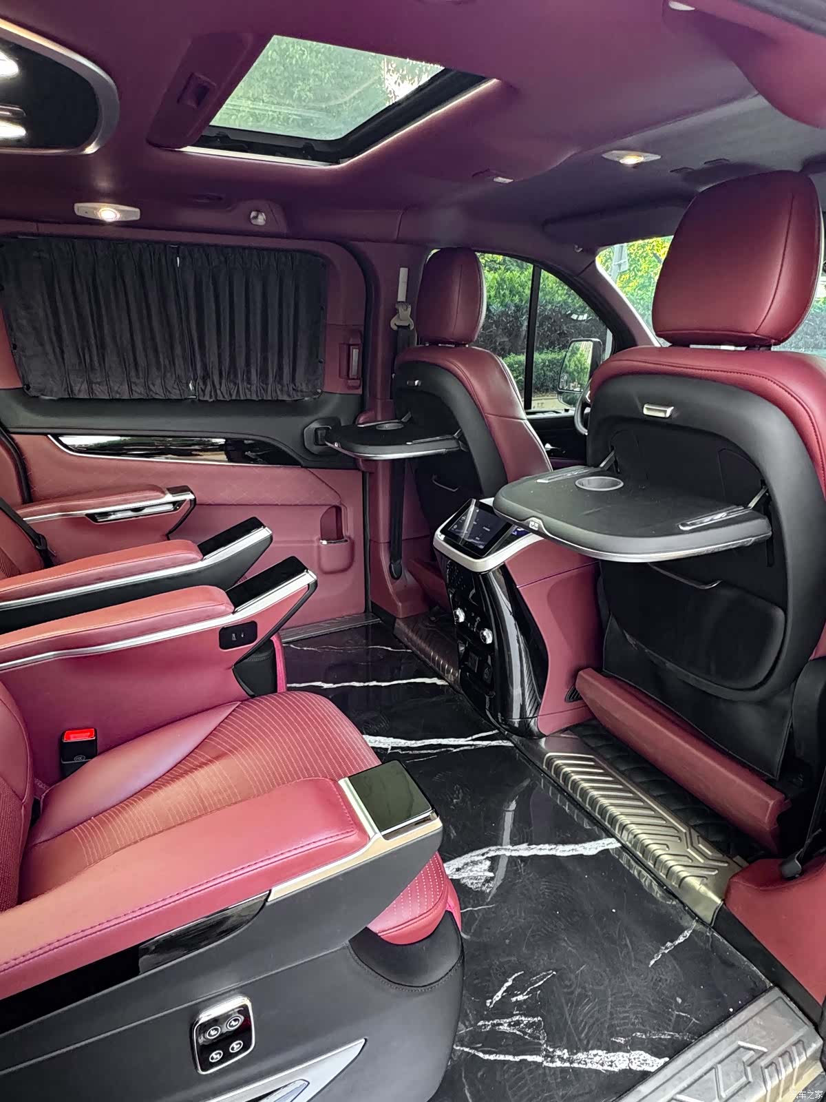 Ford Tourneo, 2025 19