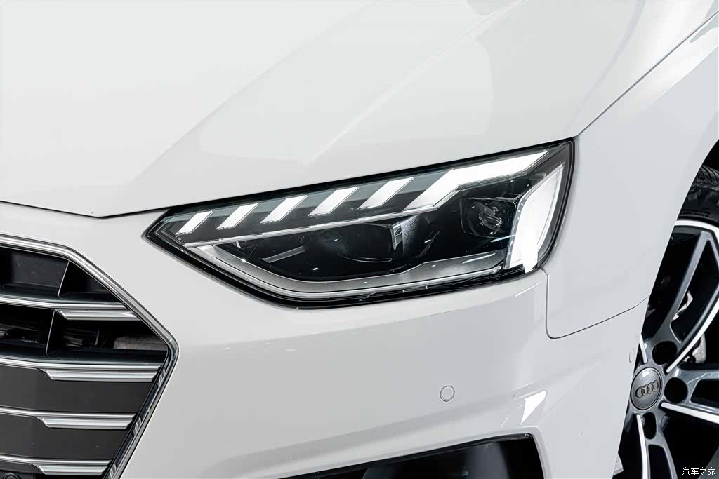 Audi A4L, 2021 4