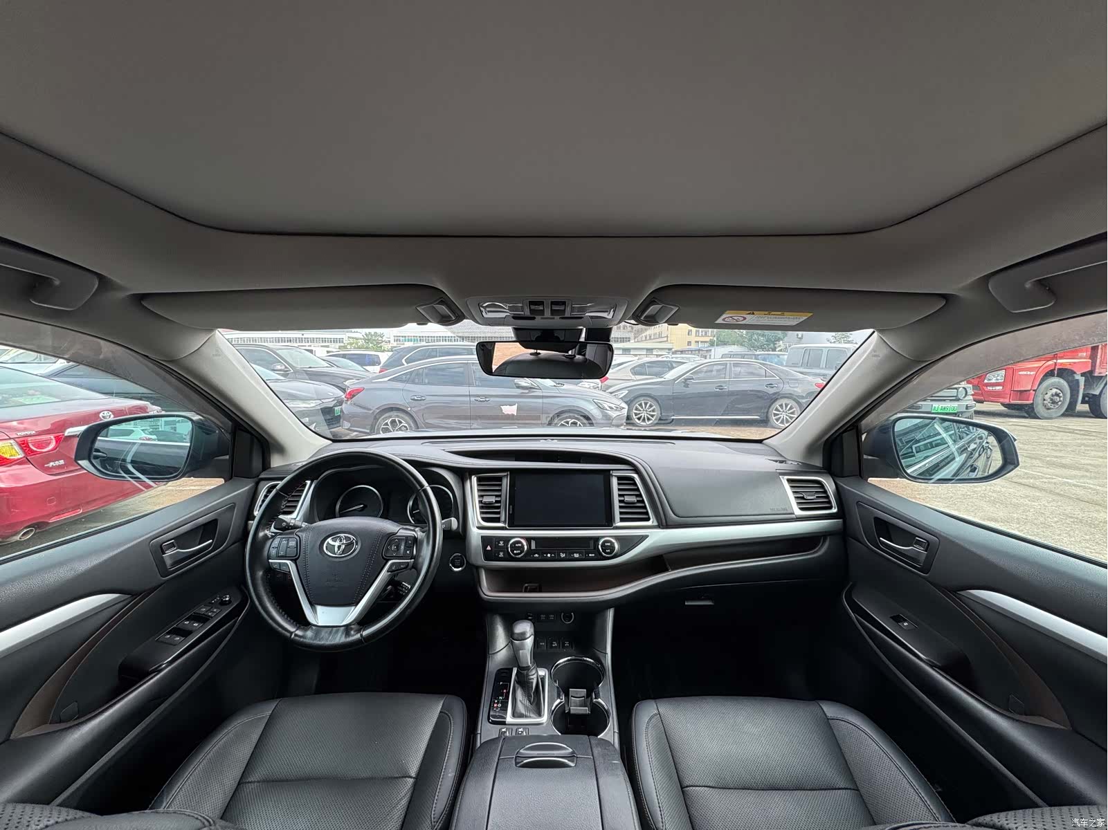 Toyota Highlander, 2020 все фото