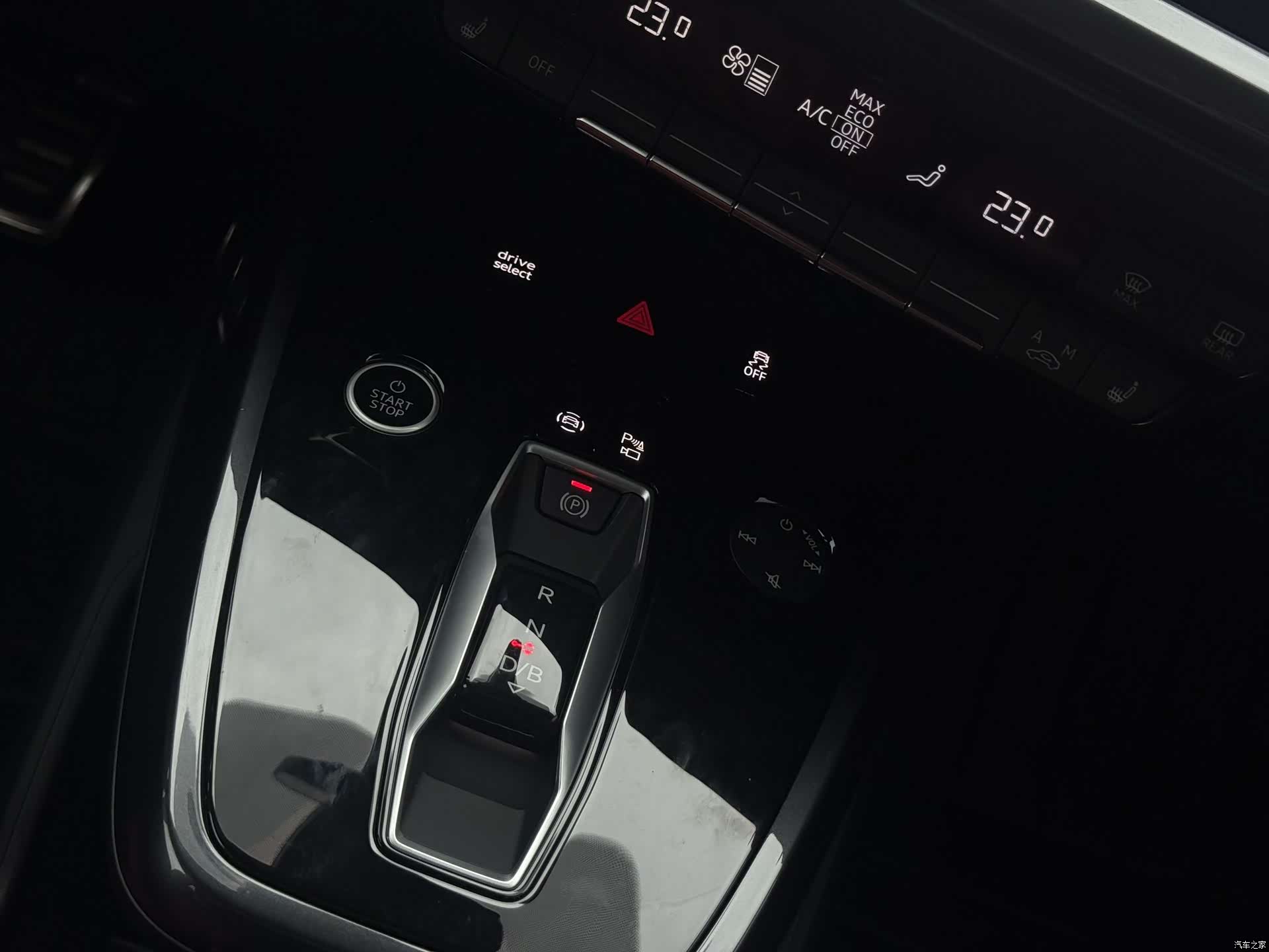 Audi Q4 e-tron, 2023 19