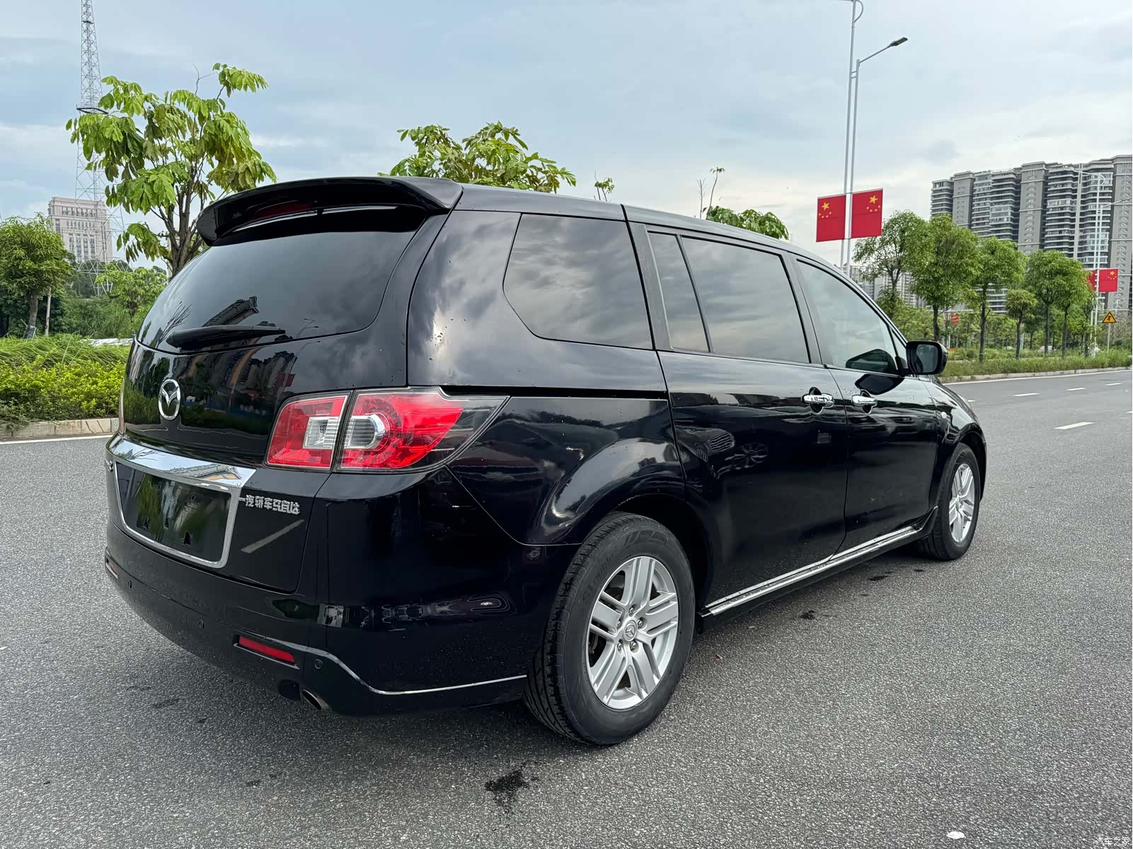 Mazda 8, 2012 7