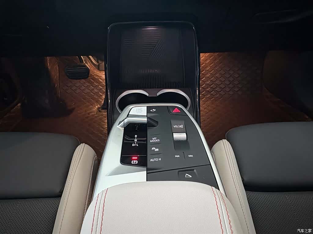 BMW X2, 2025 11