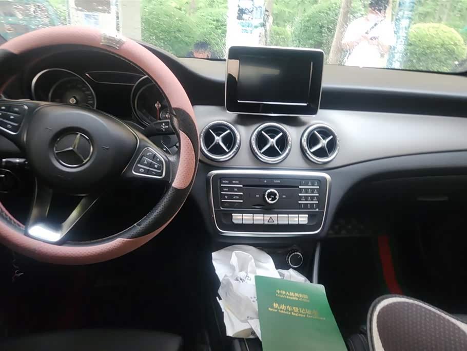Mercedes-Benz CLA