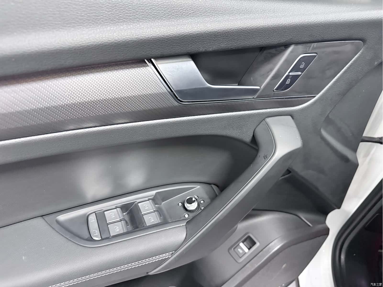 Audi Q5L, 2024 9