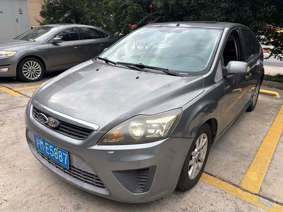 Ford Fox