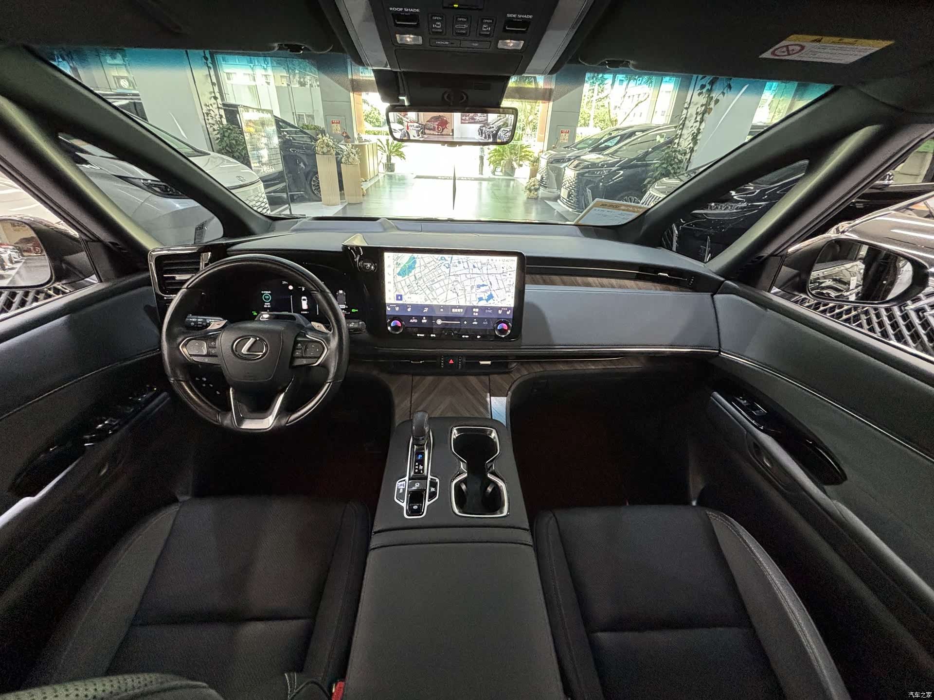 Lexus LM, 2023 18