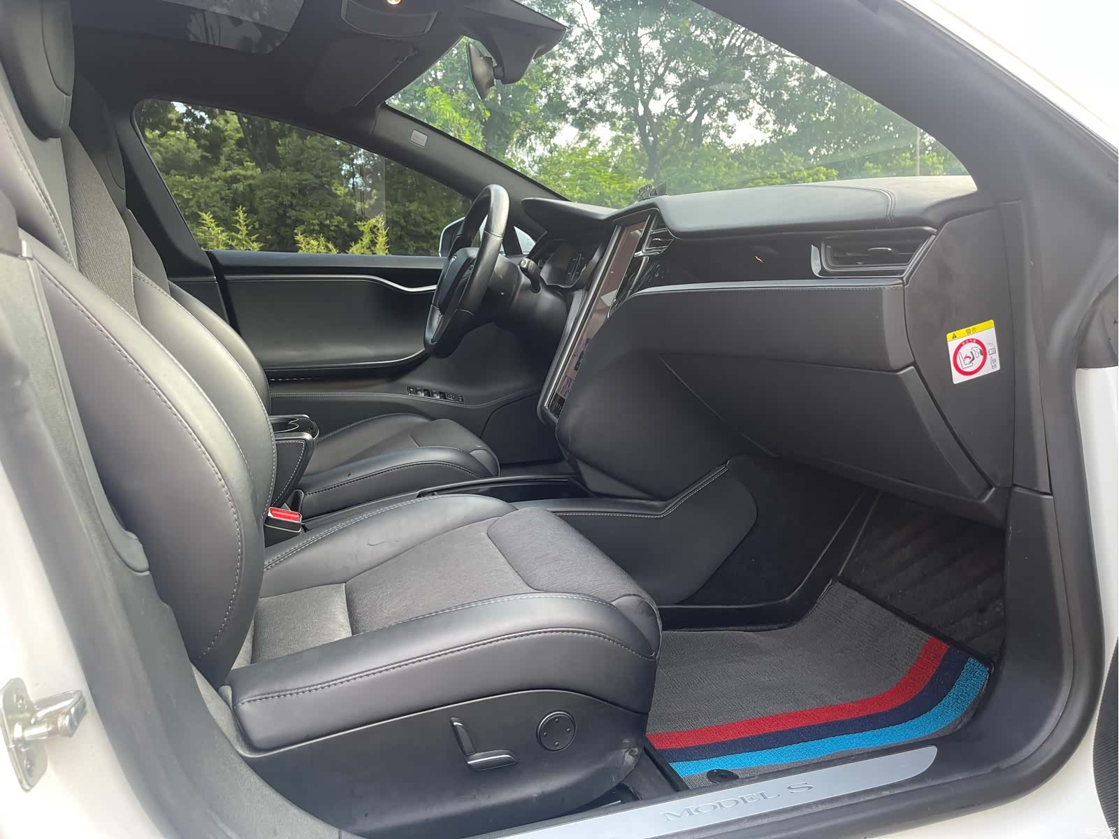 Tesla Model S, 2019 16