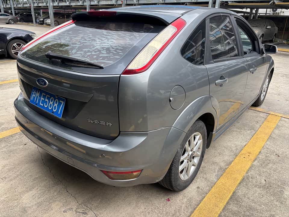 Ford Fox
