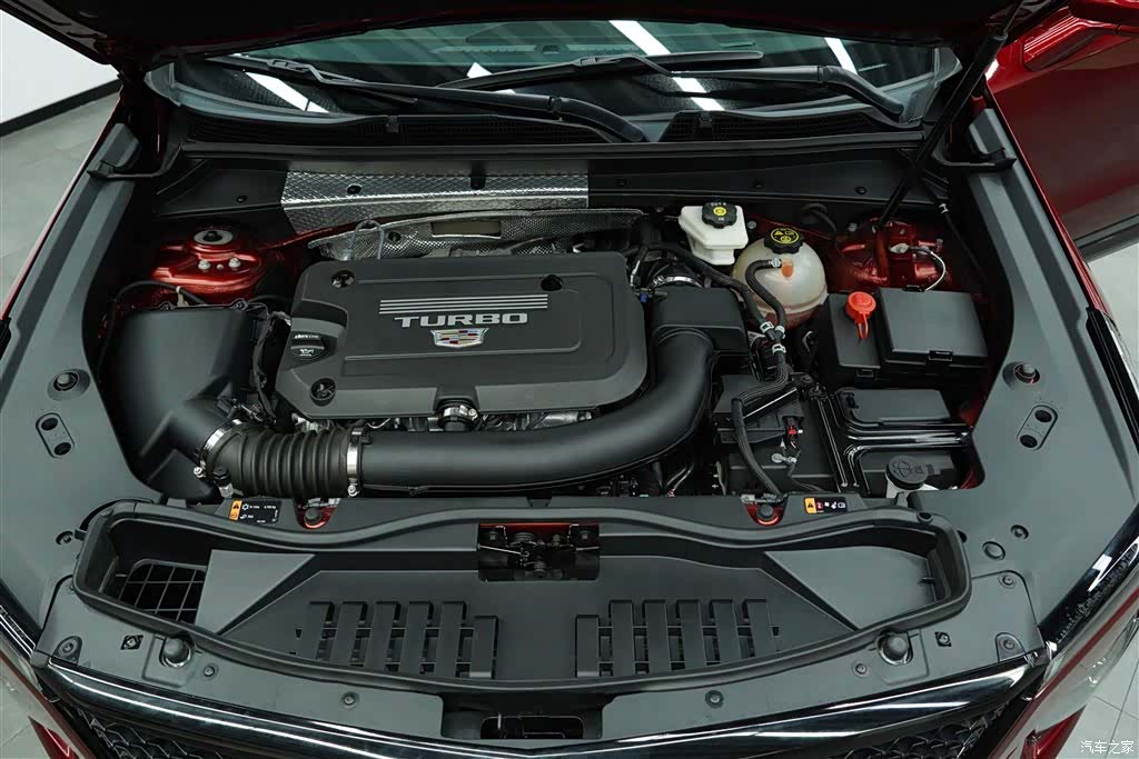 Cadillac XT4, 2023 6