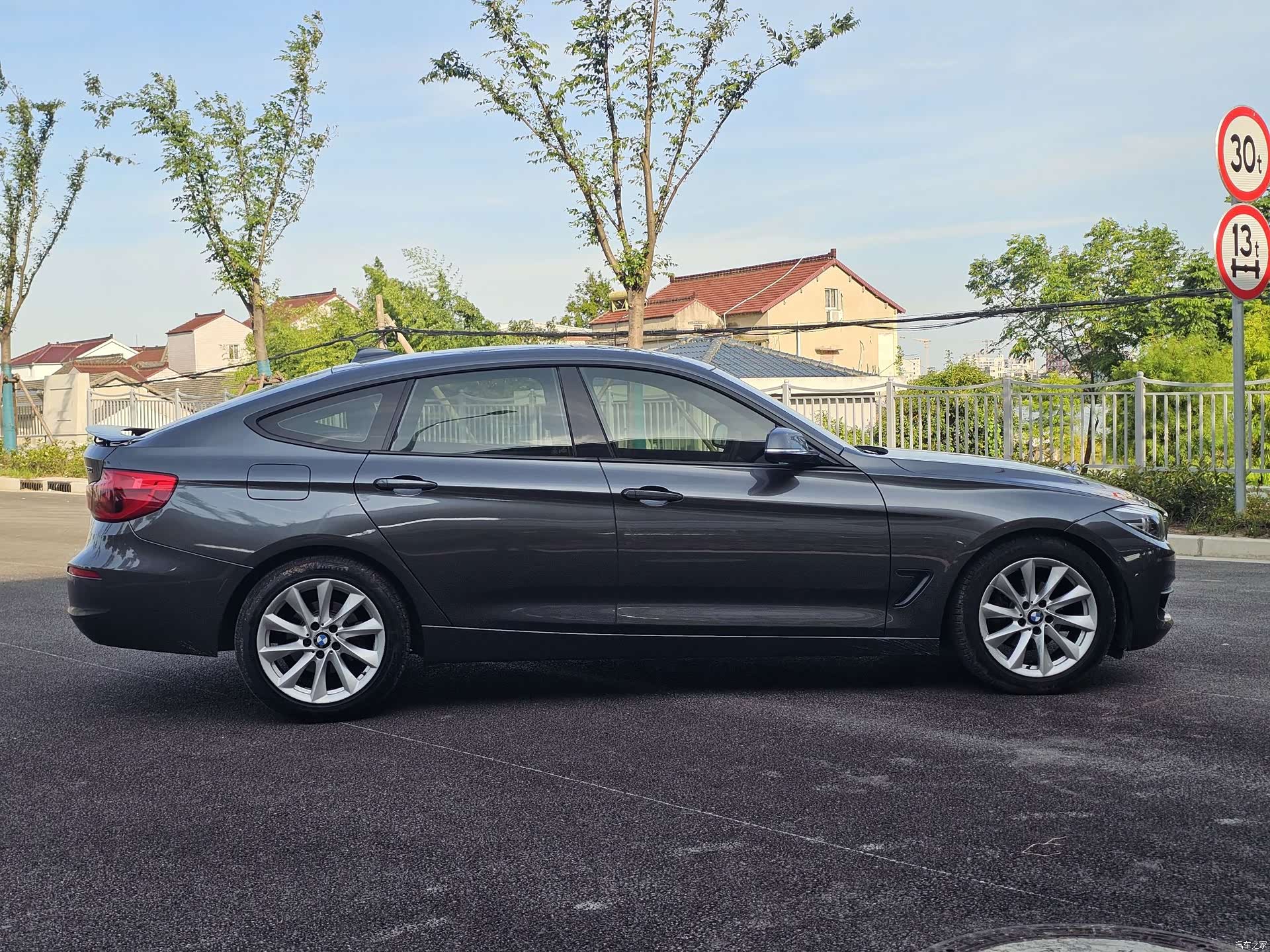 BMW 3 Series, 2018 12
