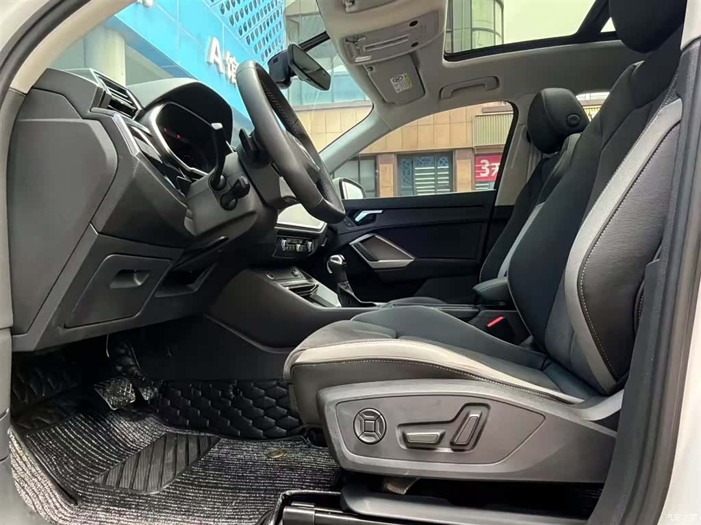 Audi Q3, 2023 9
