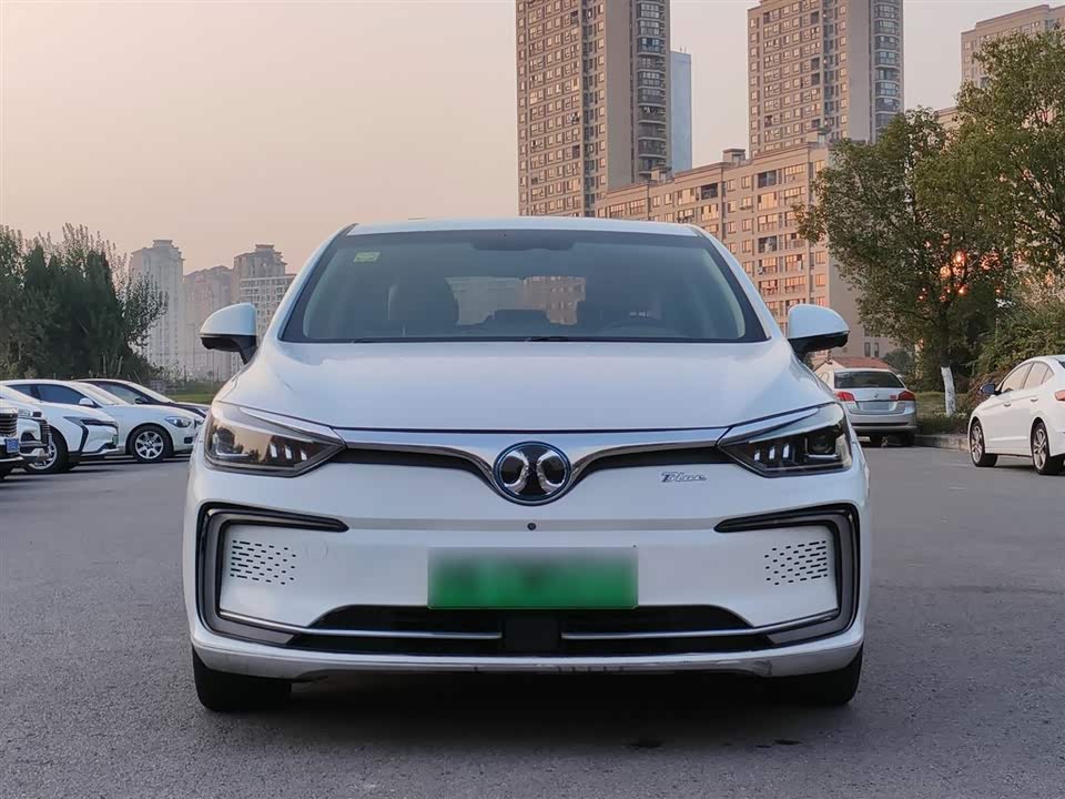 BAIC Beijing EU5