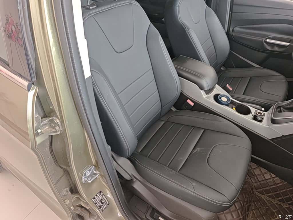 Ford Kuga, 2016 25