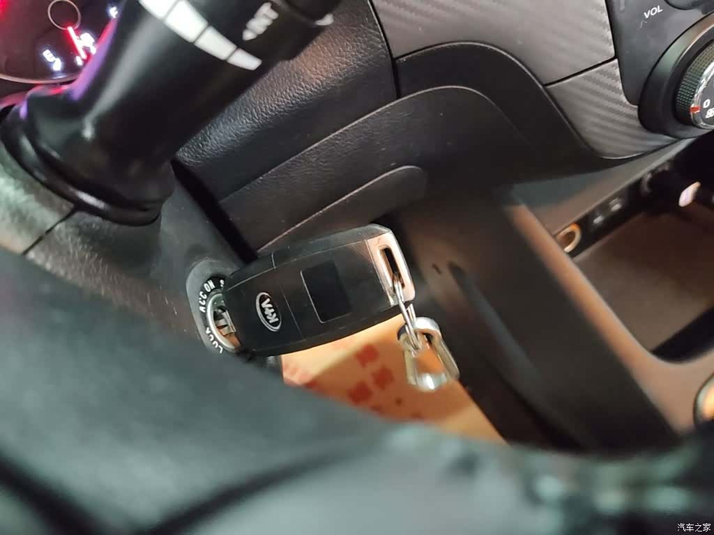 Kia K3, 2014 9