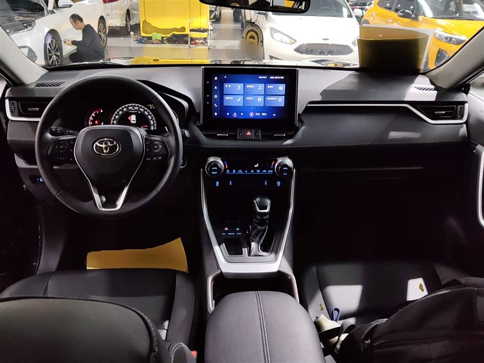 Toyota RAV4 Rongfang