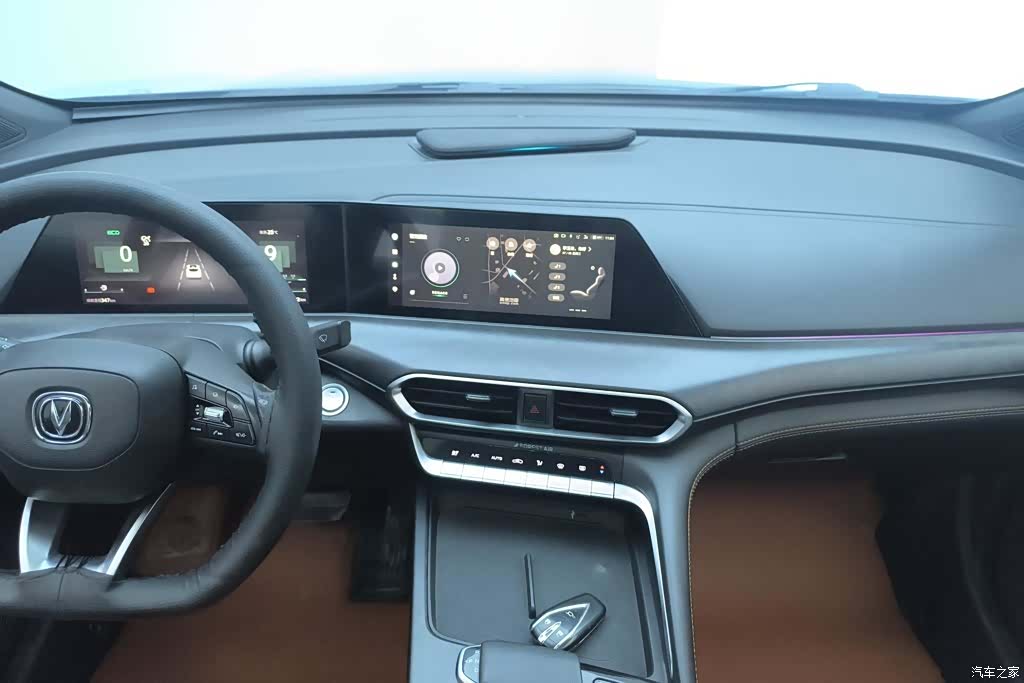 Changan UNI-T, 2022 13