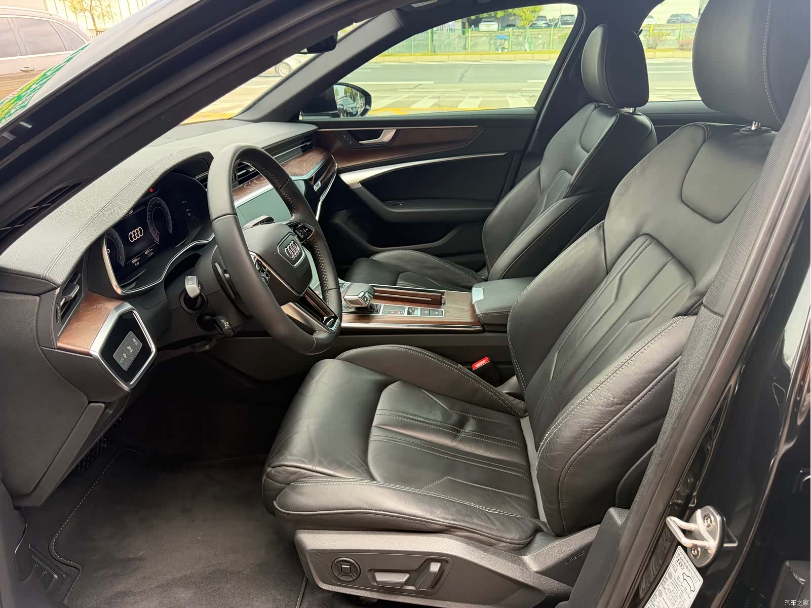 Audi A6L, 2020 4
