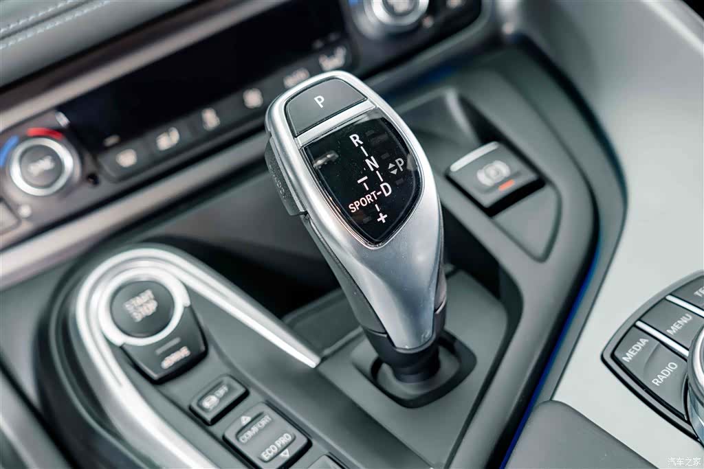 BMW i8, 2019 21