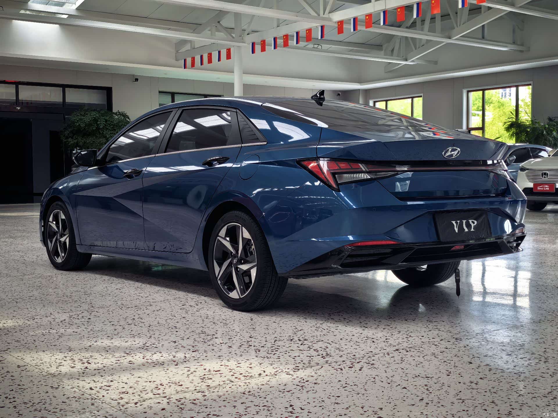 Hyundai Elantra, 2022 все фото
