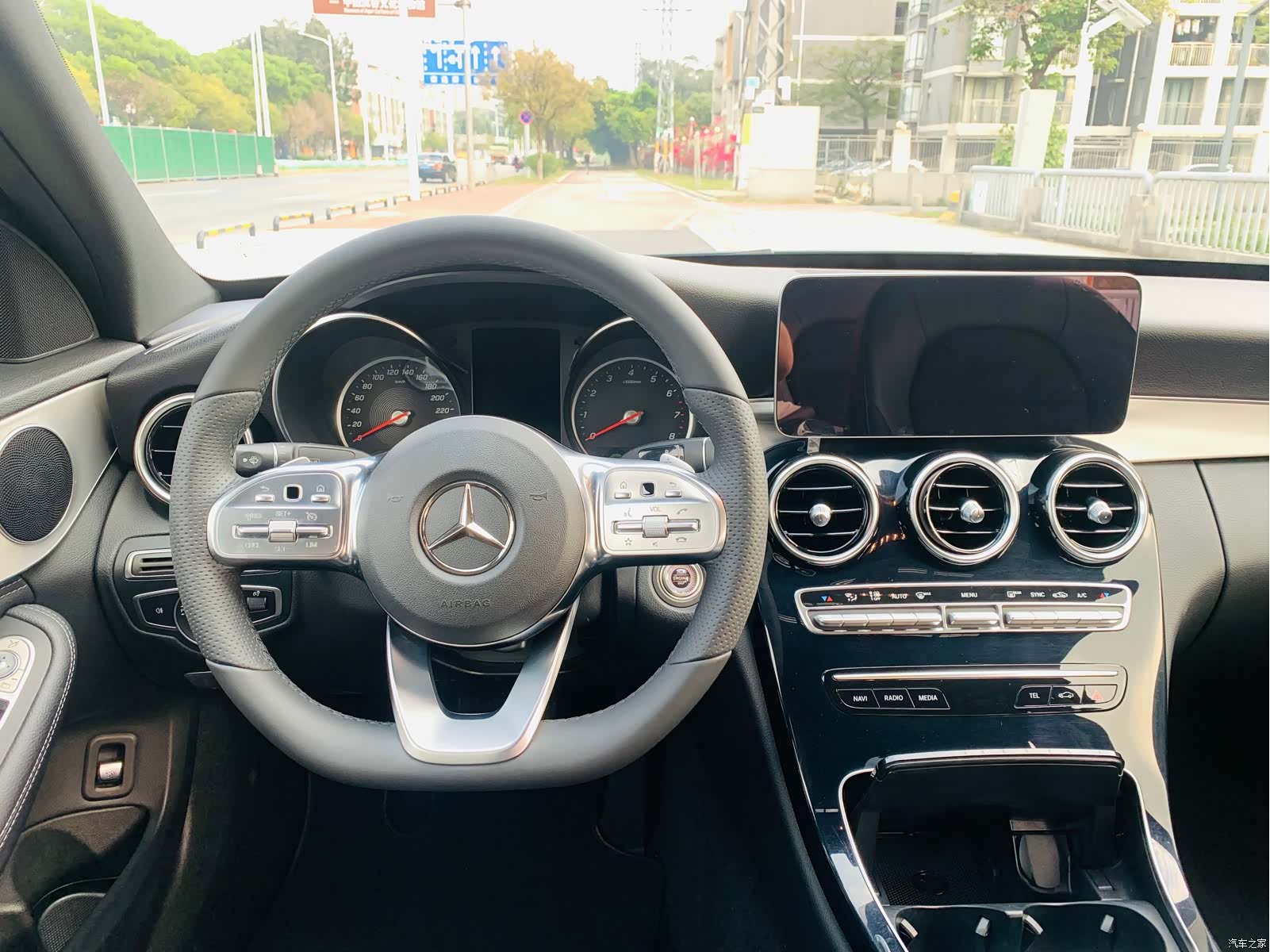 Mercedes-Benz C-Class, 2019 13