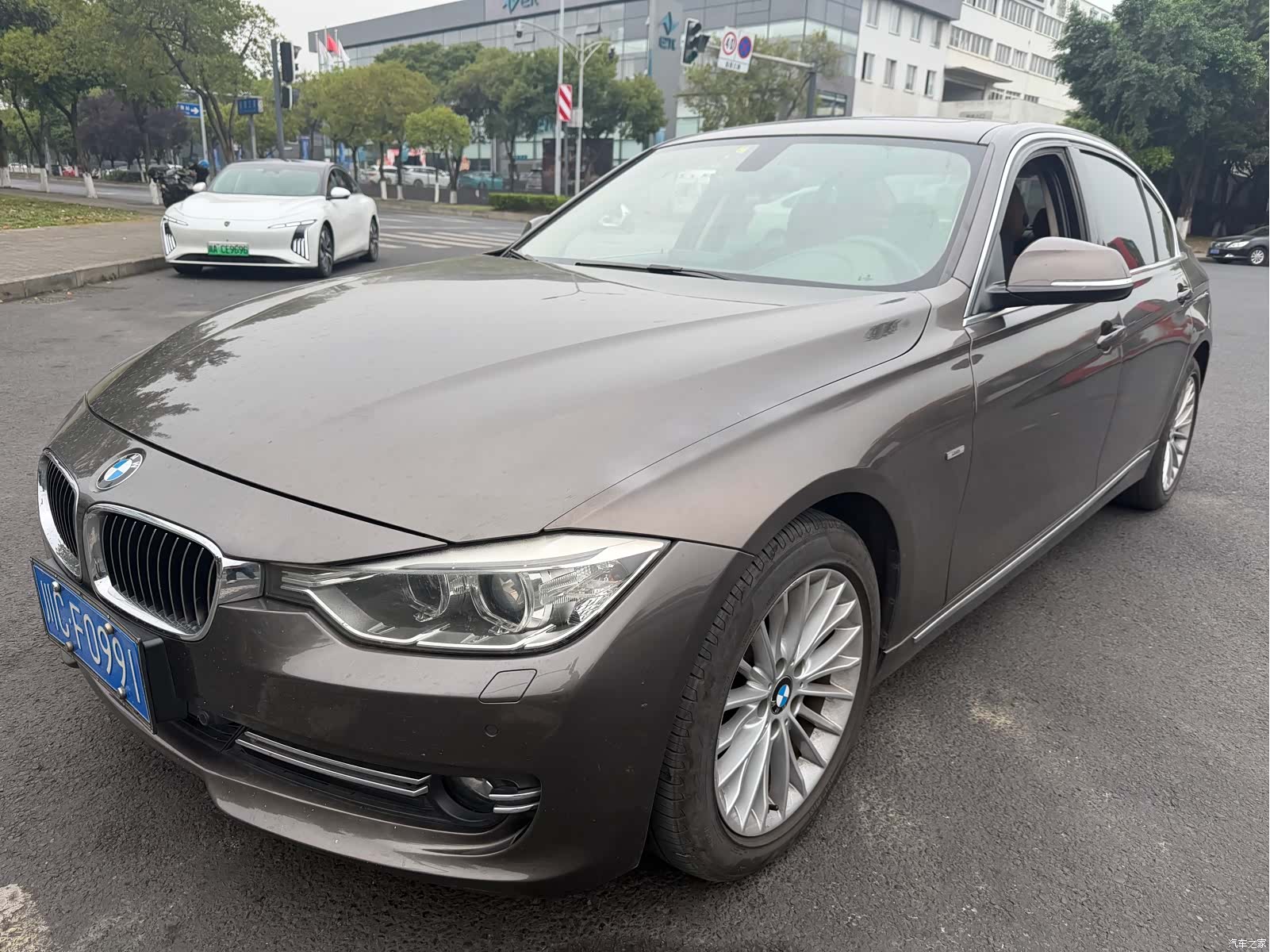 BMW 3 Series, 2012 1