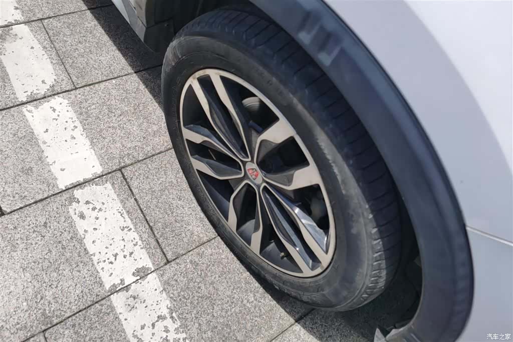 Roewe RX5, 2016 6