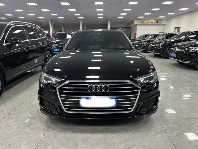 Audi A6L 2021 — купить из Китая под заказ
