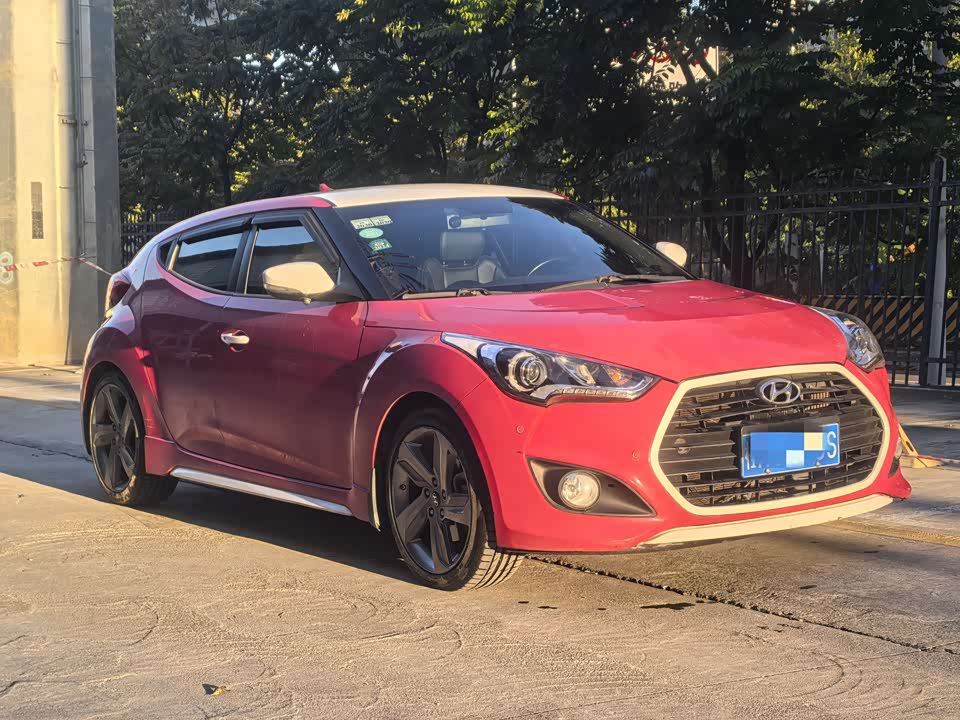 Hyundai Veloster