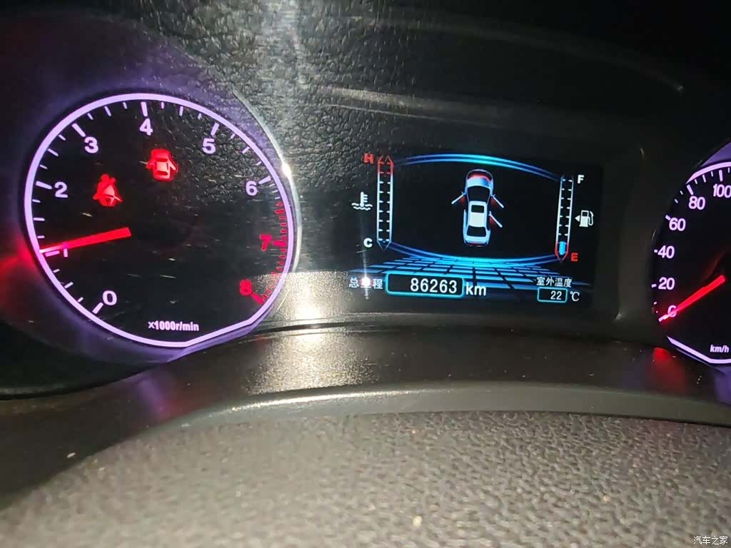 BYD 1.5TI, 2014 13