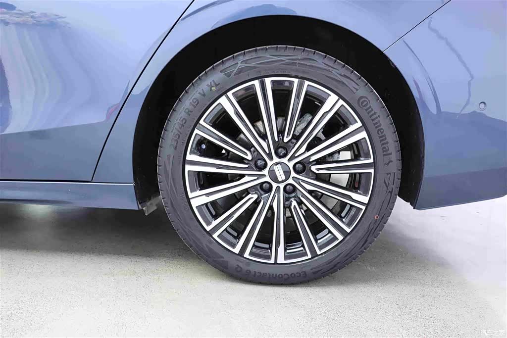 Geely A7, 2025 35