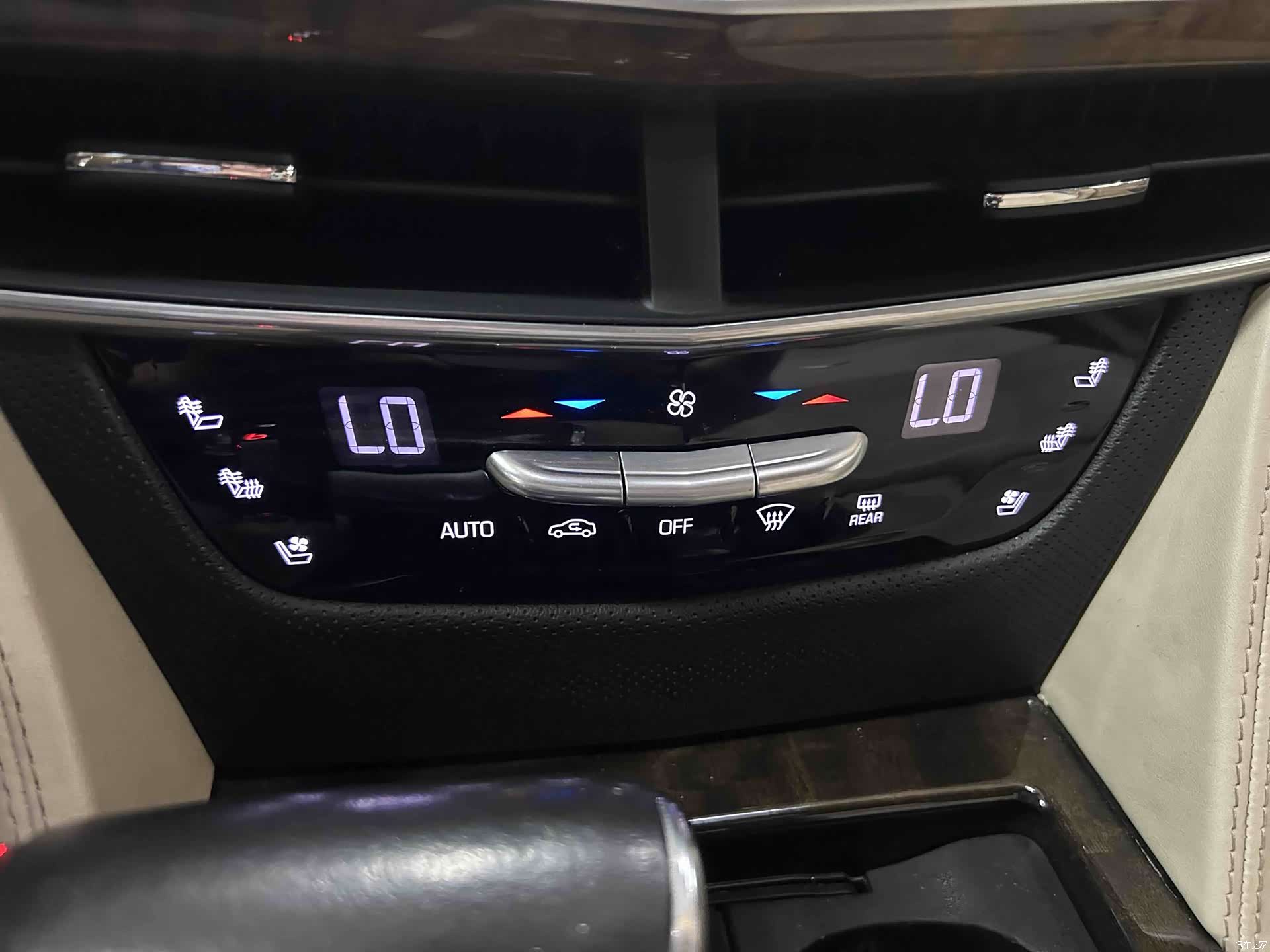 Cadillac CT6, 2016 все фото
