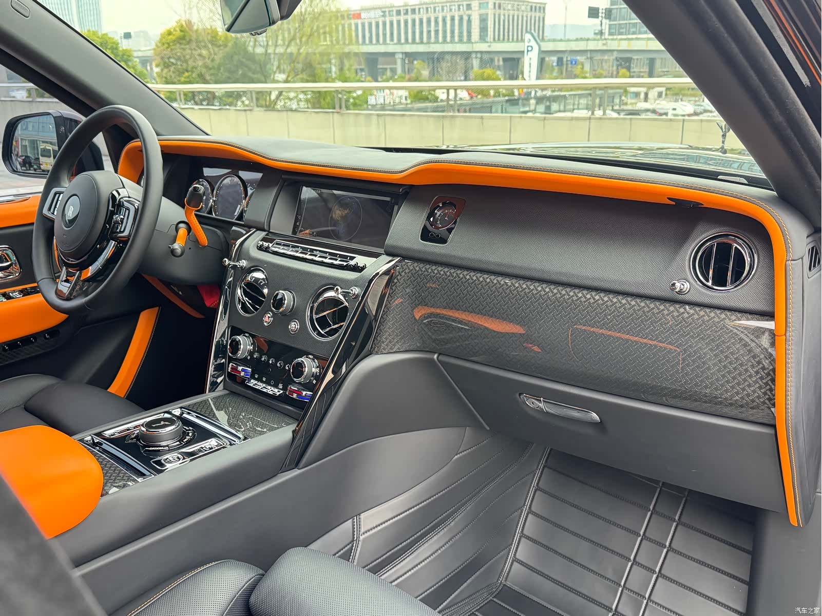 Rolls-Royce Cullinan, 2023 19