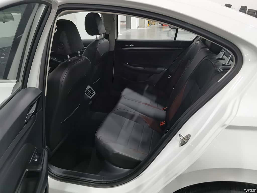 Volkswagen Bora, 2022 15