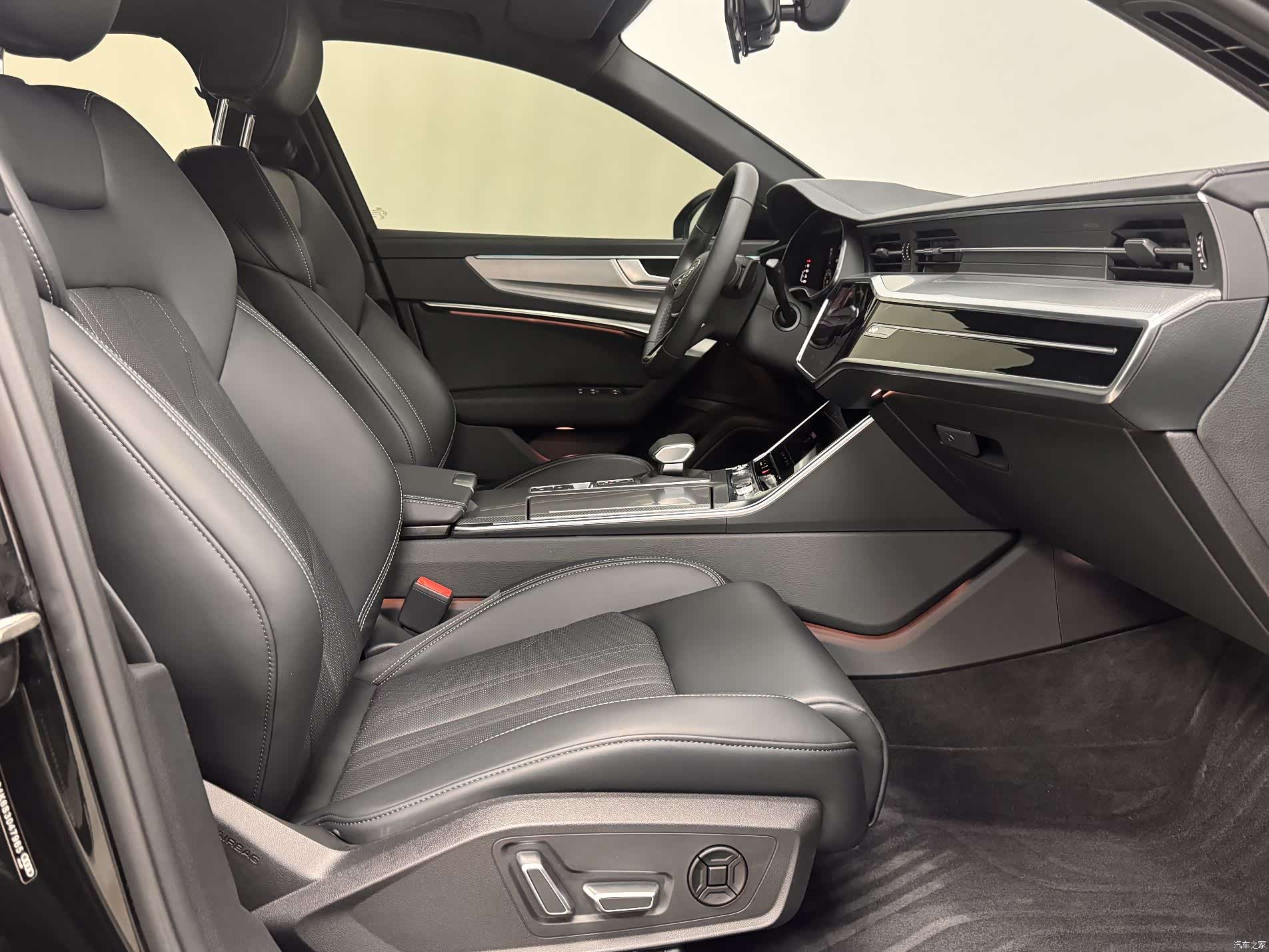 Audi A6L, 2025 14