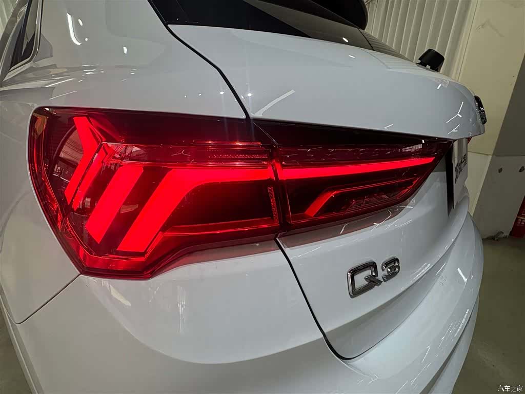 Audi Q3, 2024 9