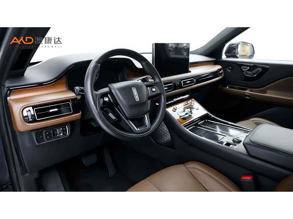 Lincoln Aviator, 2023 6