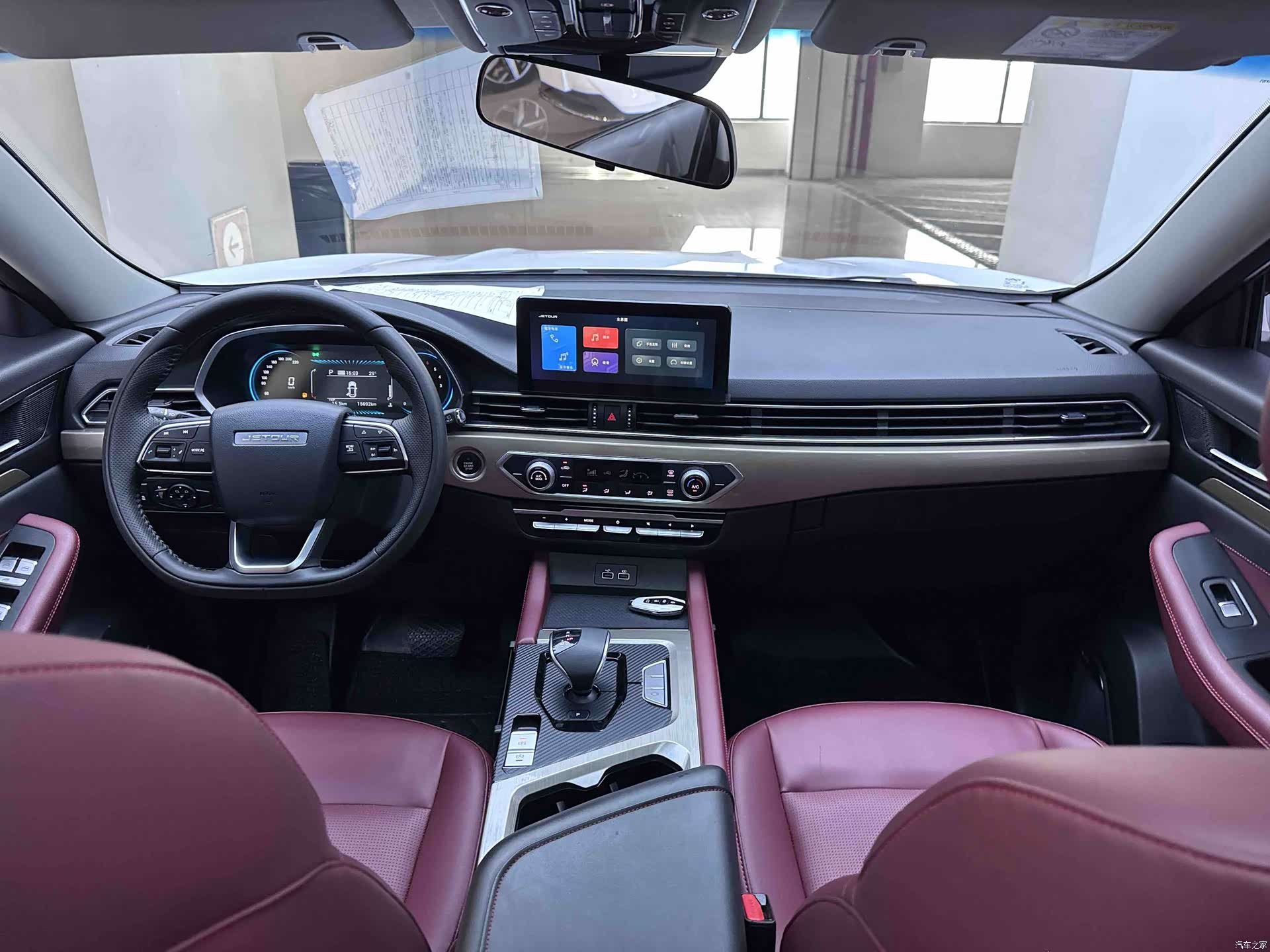 Jetour X70, 2024 21