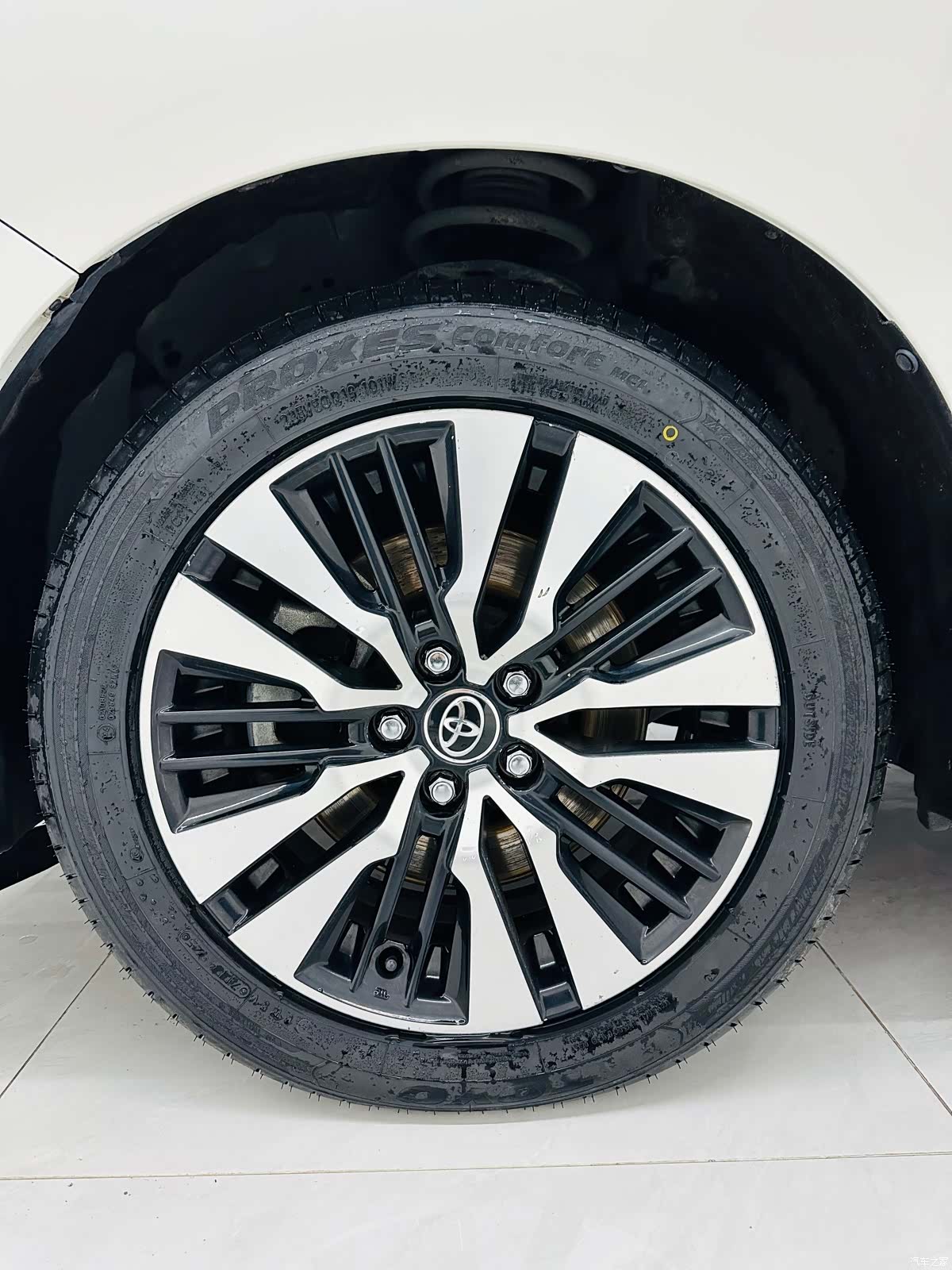 Toyota Alphard, 2018 21