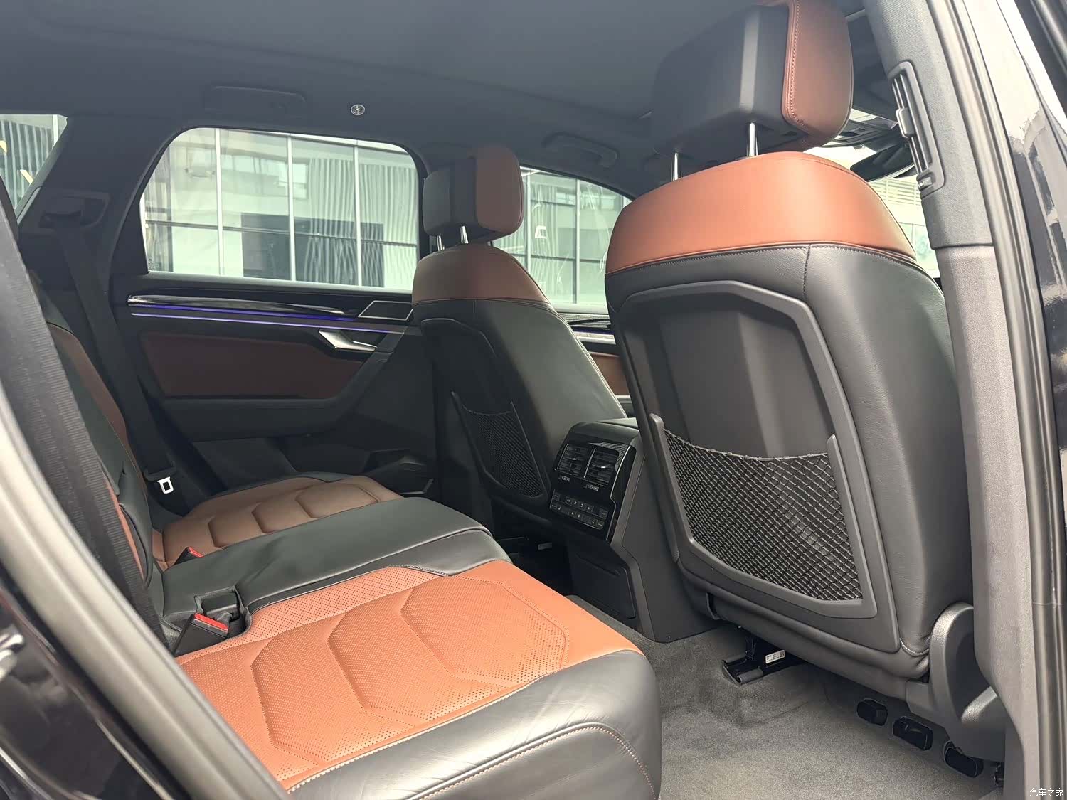 Volkswagen Touareg, 2020 6