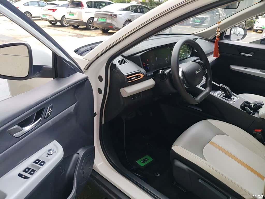 DongFeng E70, 2023 16
