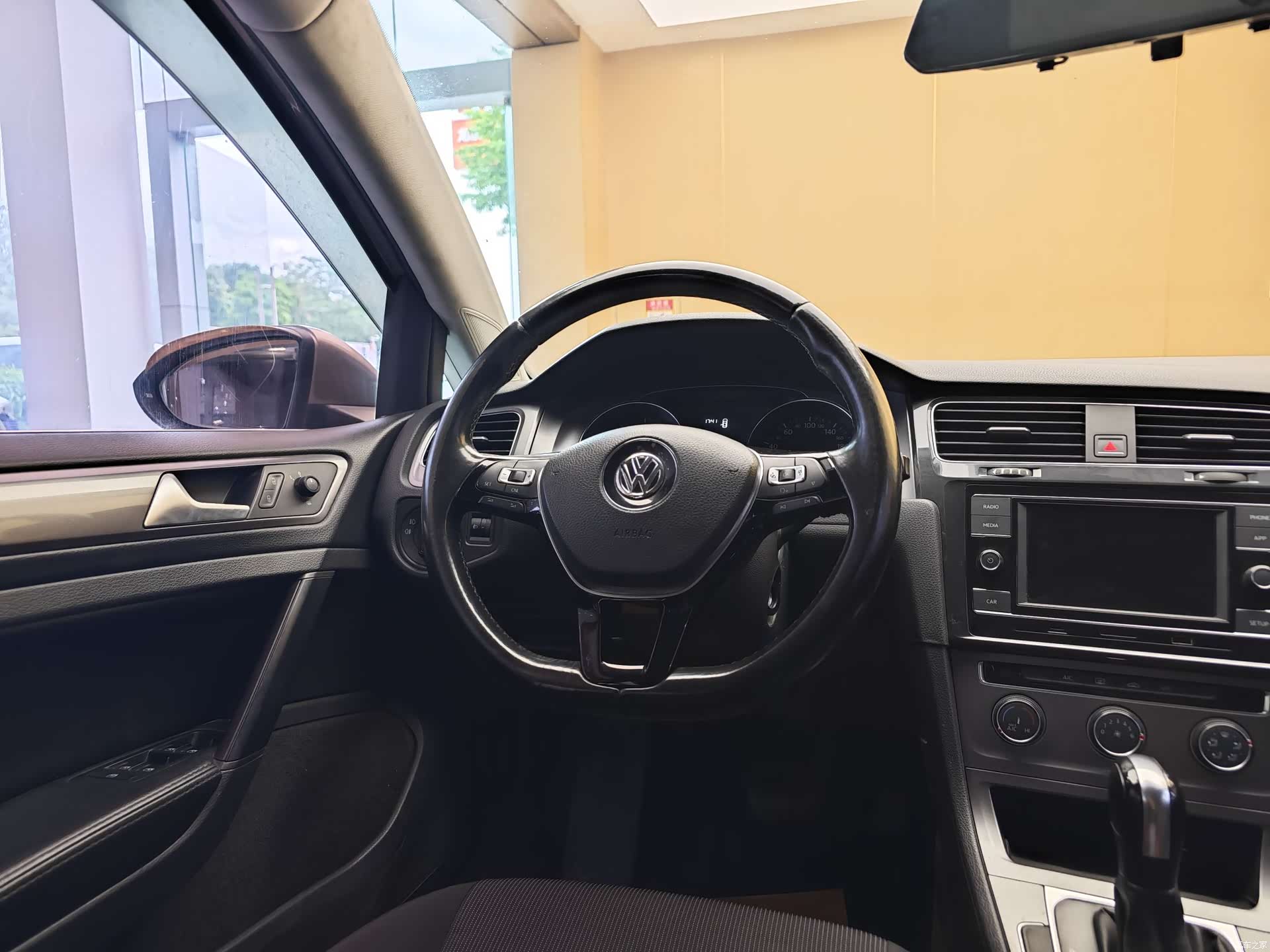 Volkswagen Golf, 2016 14