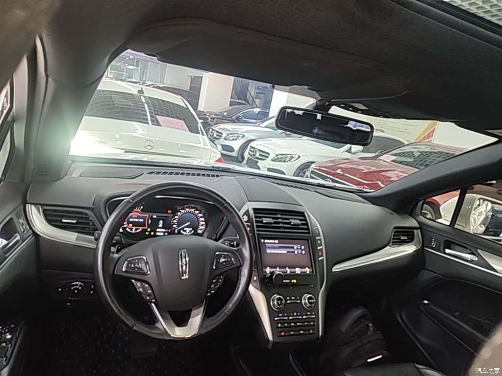Lincoln MKC, 2020 10
