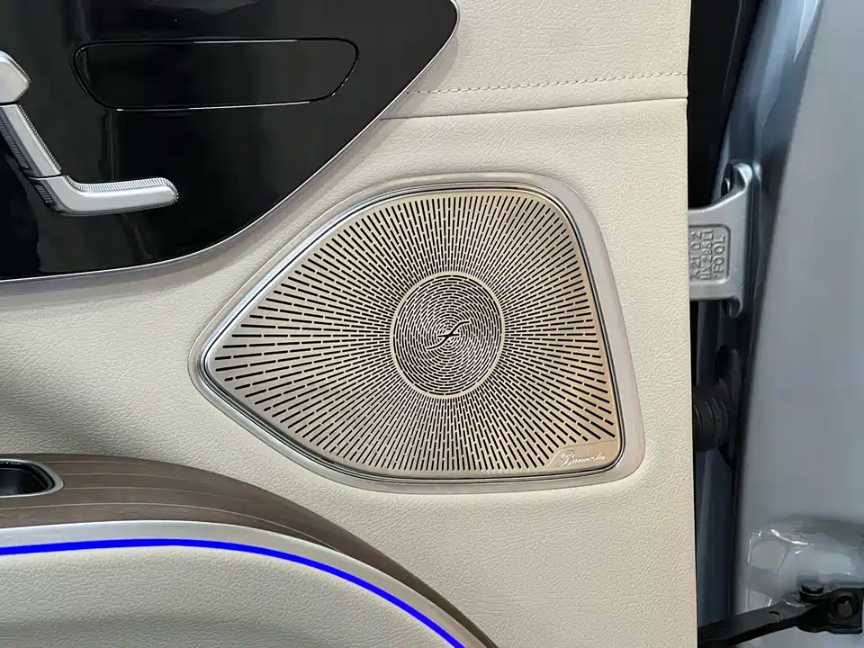 Mercedes-Benz EQS SUV