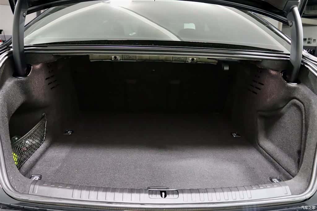 Audi A6L, 2023 18